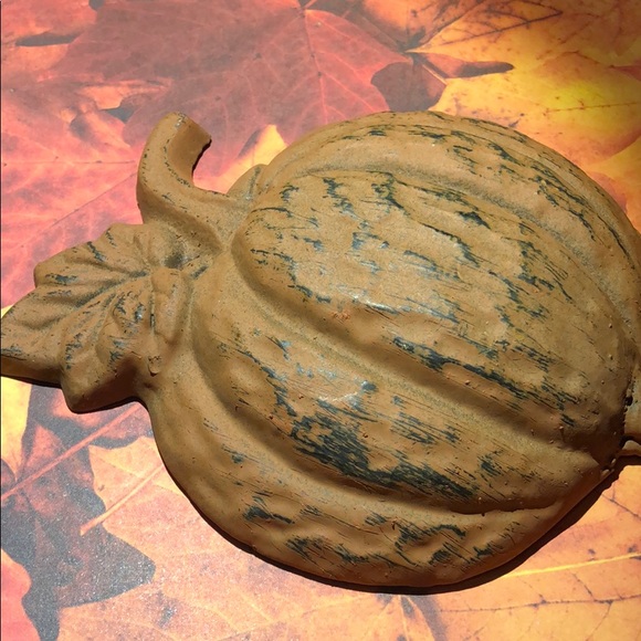 Cast iron pumpkin hook wall decor heavy quality - Picture 8 of 8